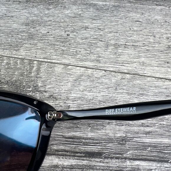 DIFF Eyewear “ROSE” Sunglasses Womens Black Silver Polarized Cat-Eye - Picture 5 of 11